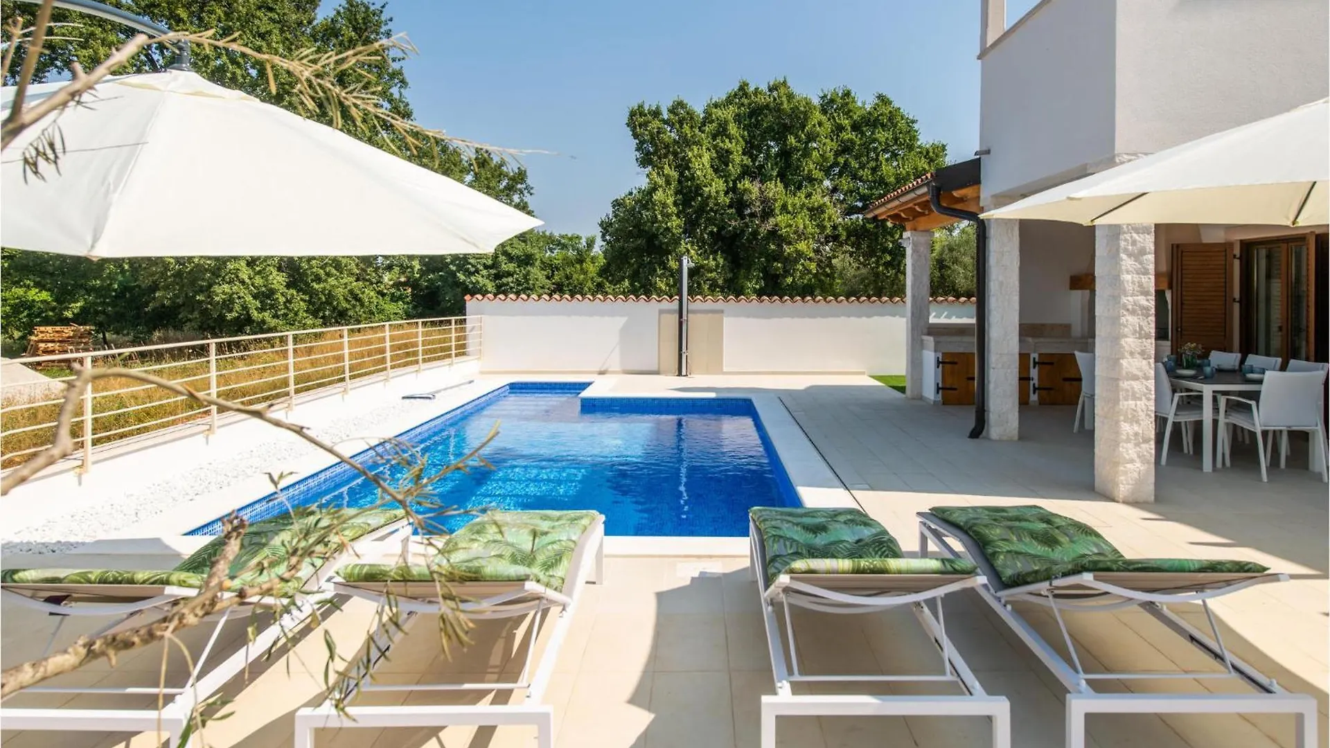 Holiday home Lovely Home In Kavran With Outdoor Swimming Pool Croatia